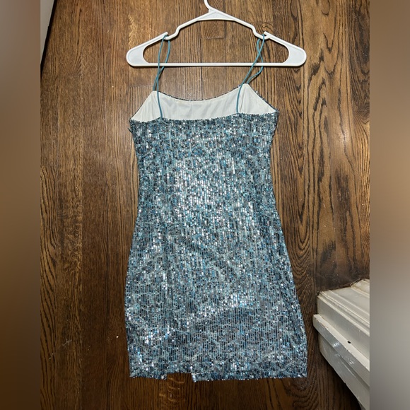 superdown Romee Slit Mini Dress in Blue Leopard - Small - Picture 5 of 5